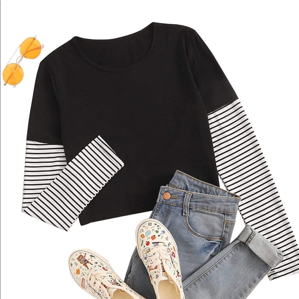 Black long sleeve with Stripe Sleeve